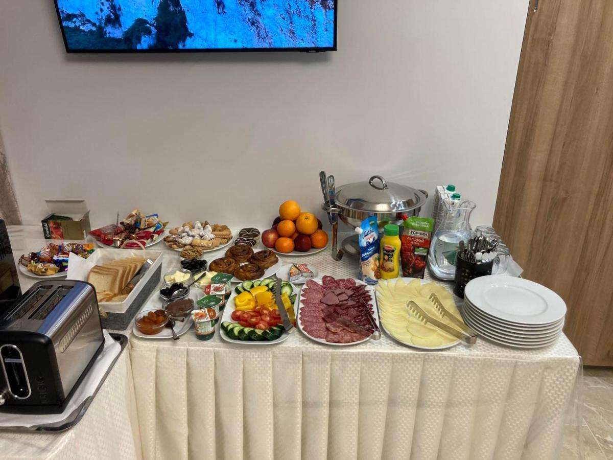Lotus Hotel Кишинёв Экстерьер фото