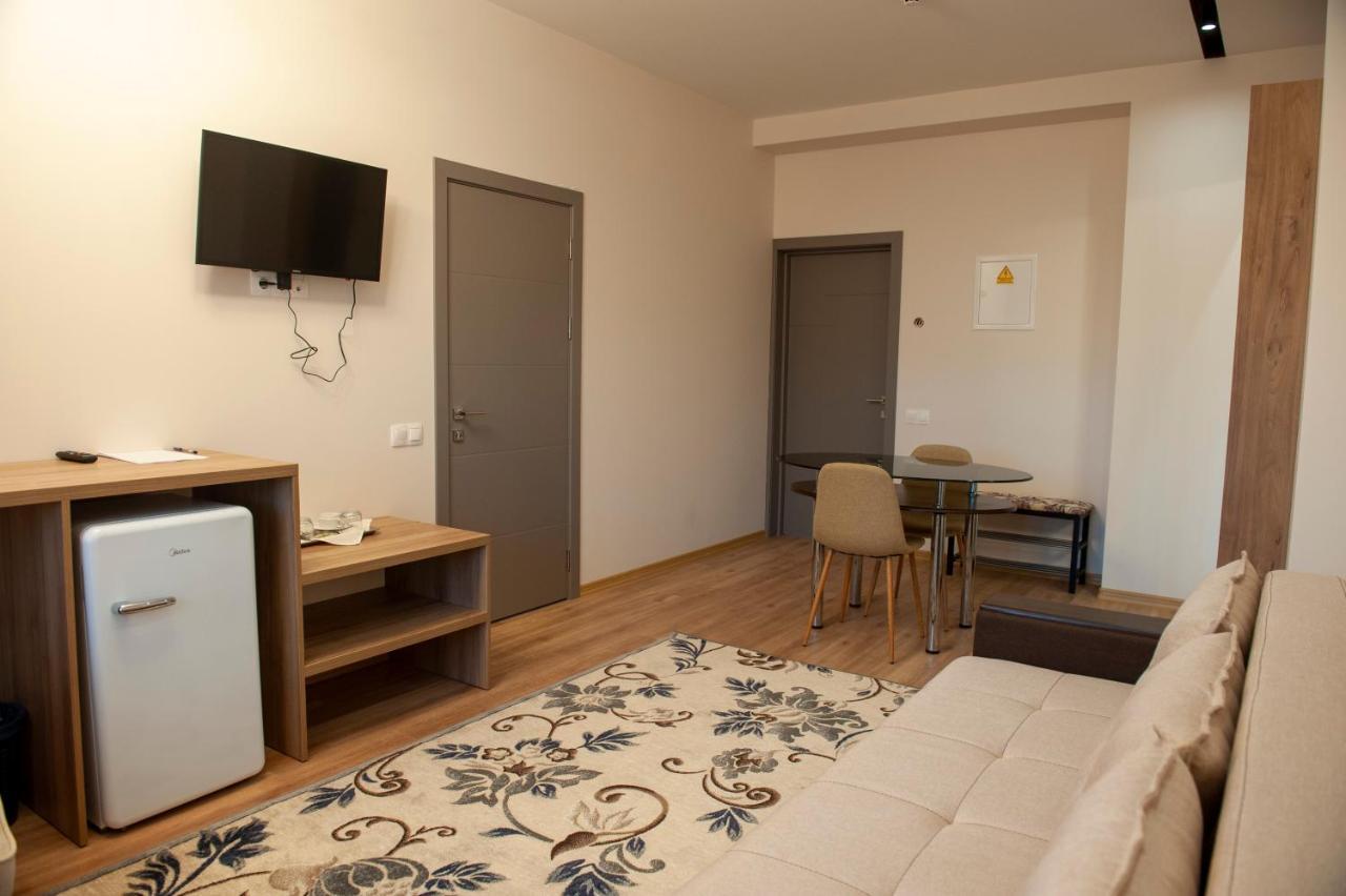 Lotus Hotel Кишинёв Экстерьер фото
