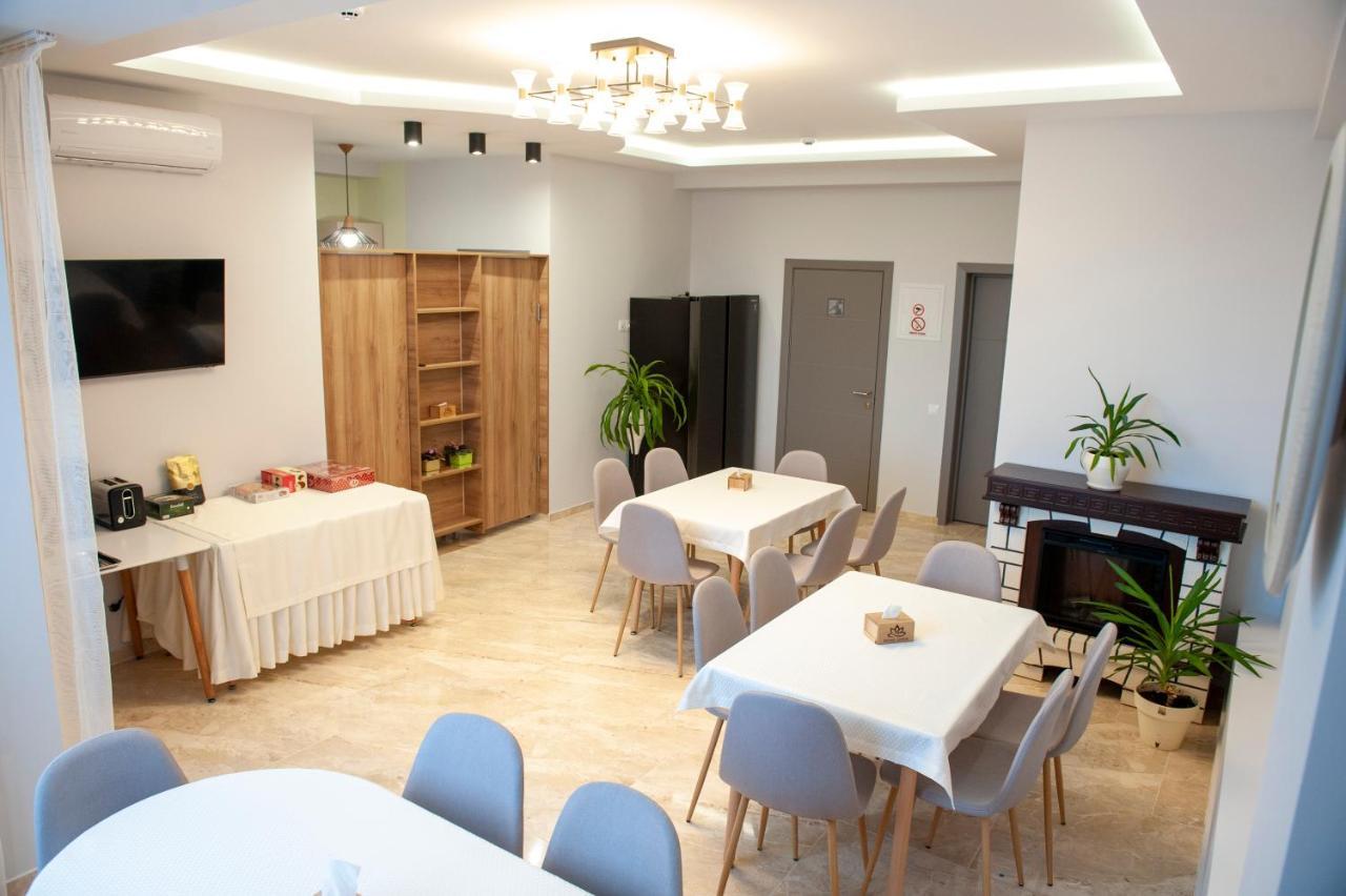 Lotus Hotel Кишинёв Экстерьер фото