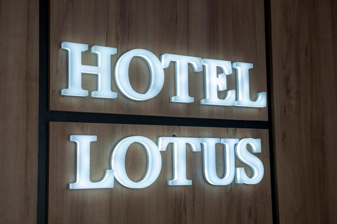 Lotus Hotel Кишинёв Экстерьер фото