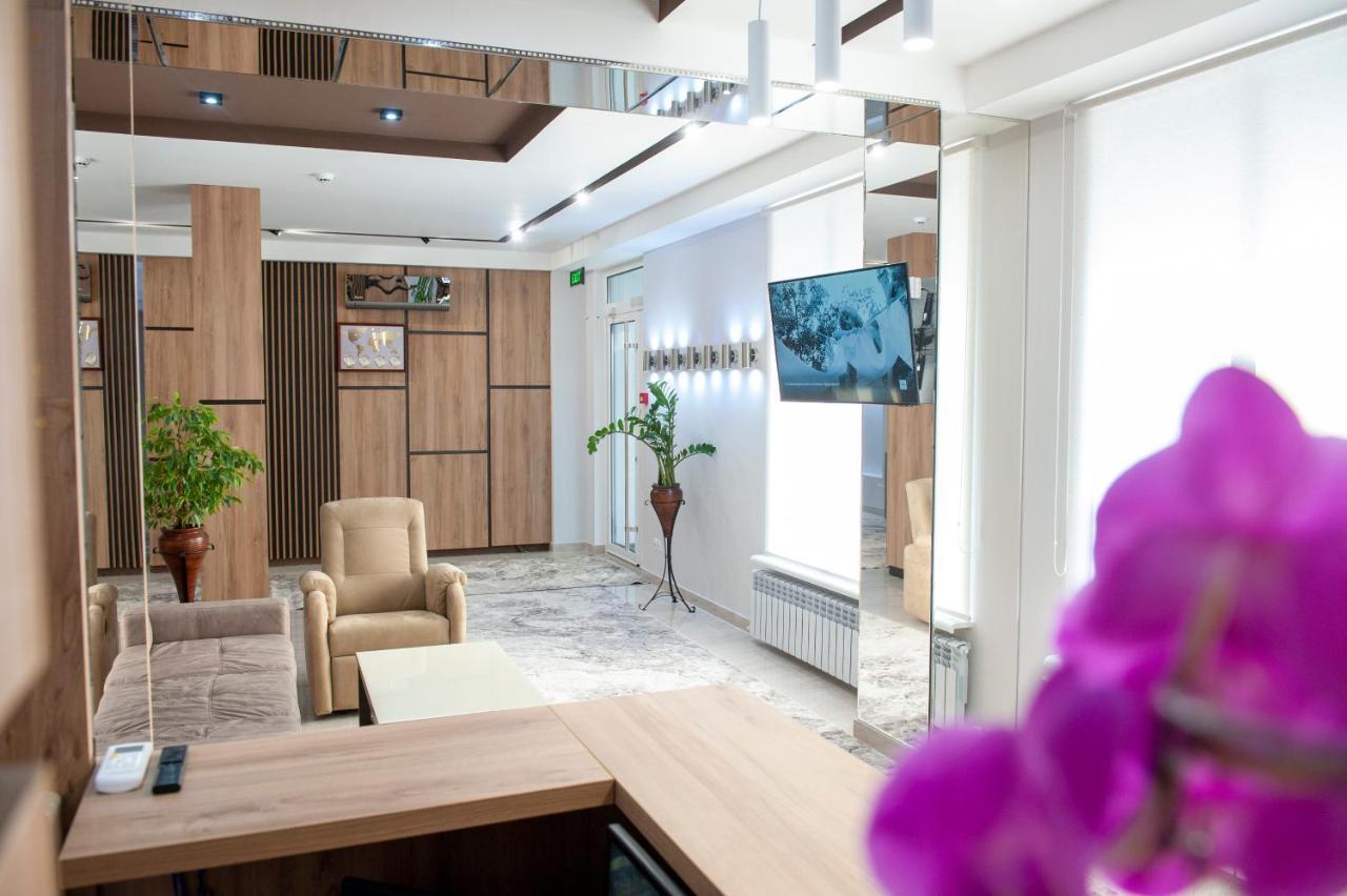 Lotus Hotel Кишинёв Экстерьер фото